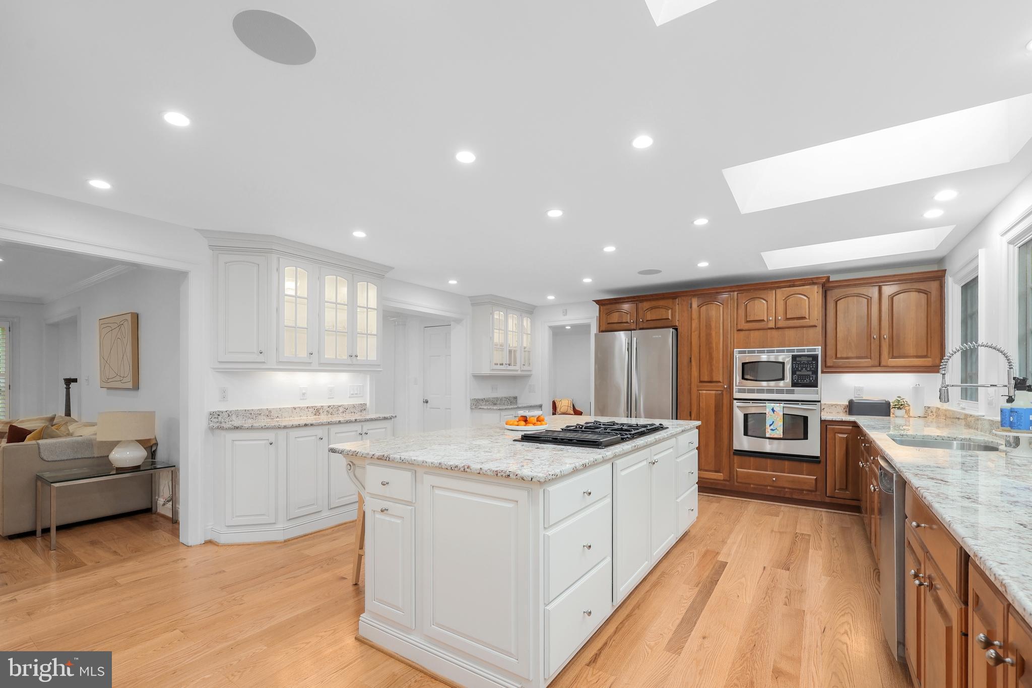 2125 RAMPART DRIVE