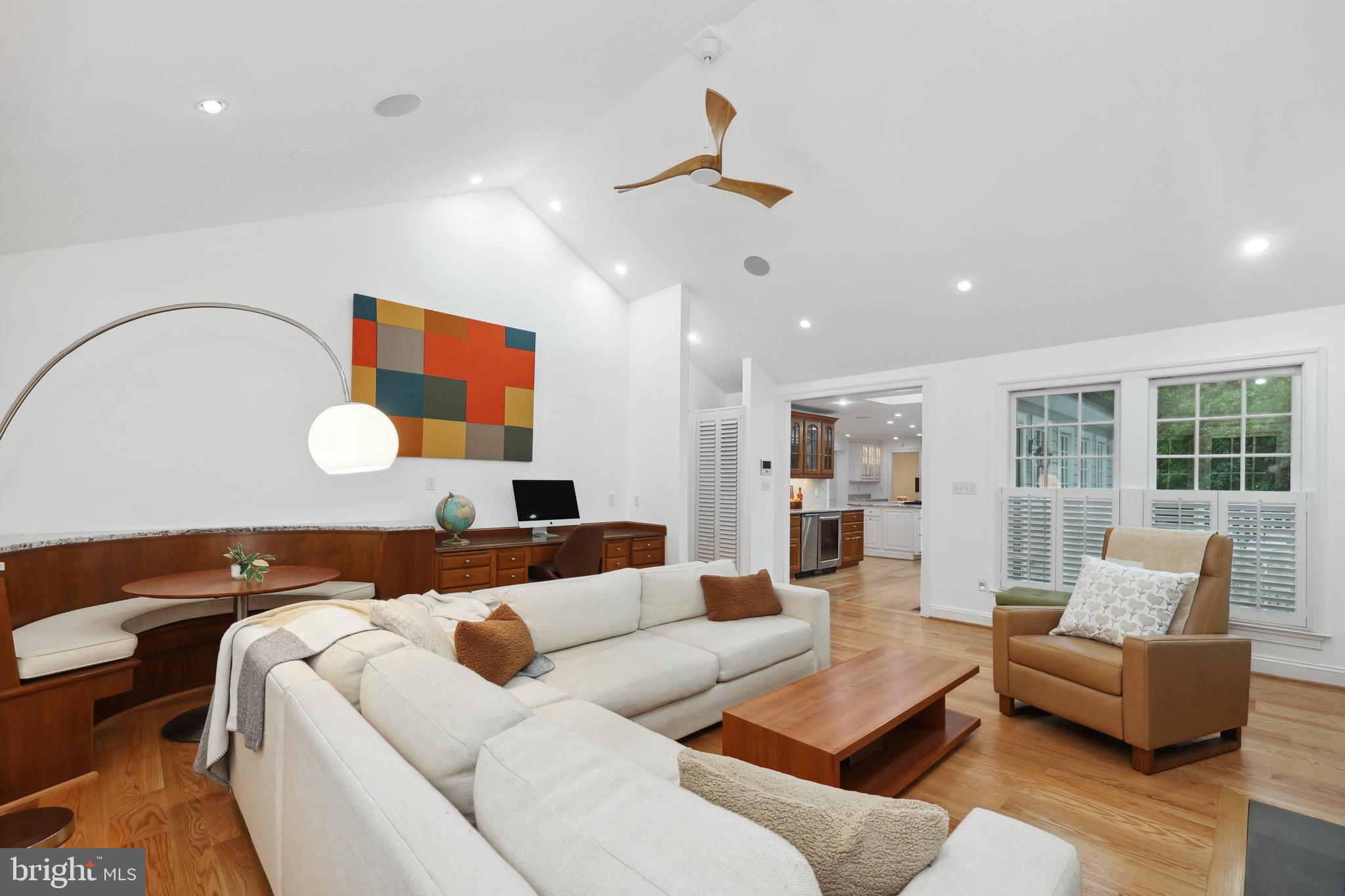 2125 RAMPART DRIVE