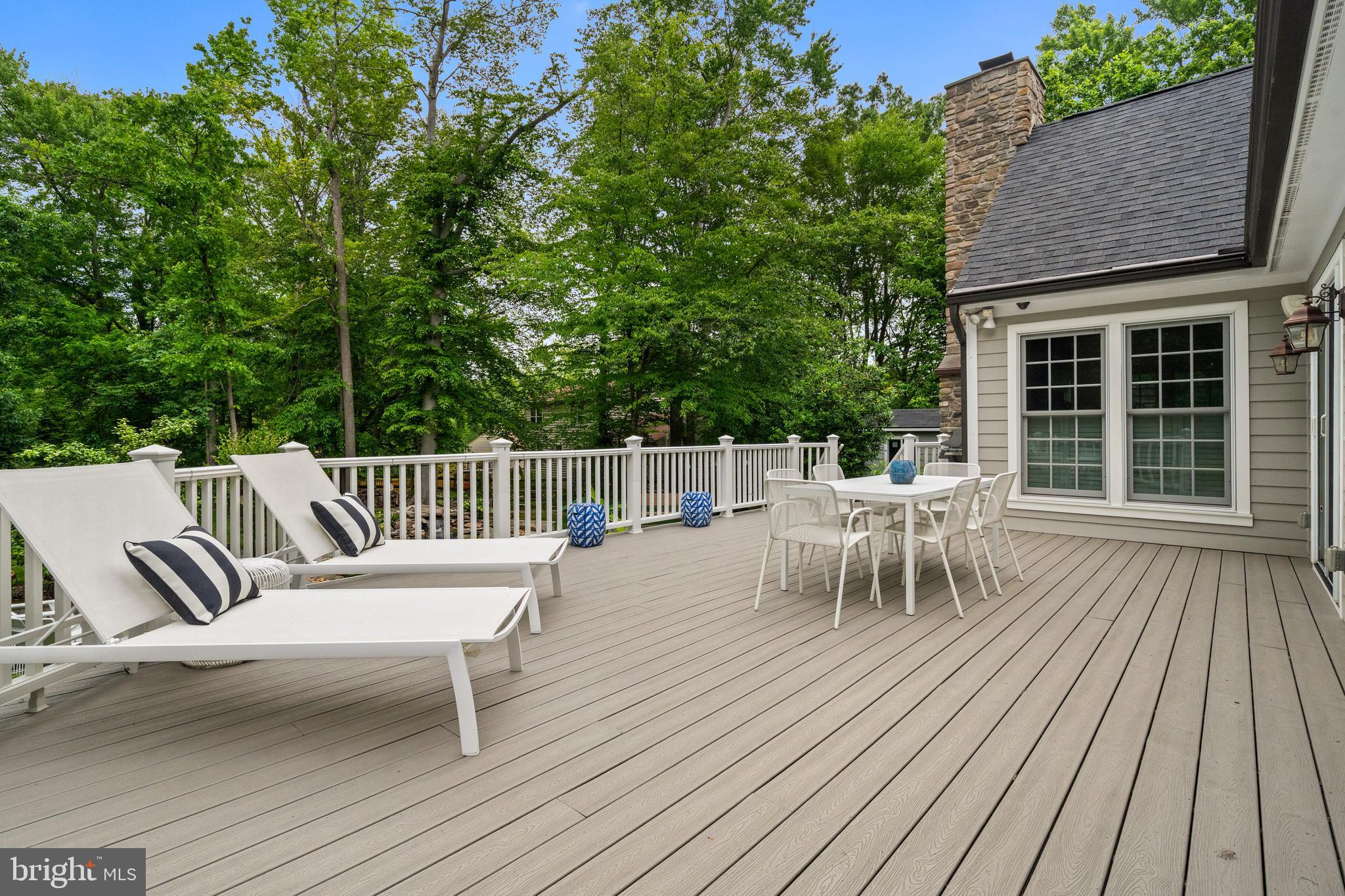 2125 RAMPART DRIVE