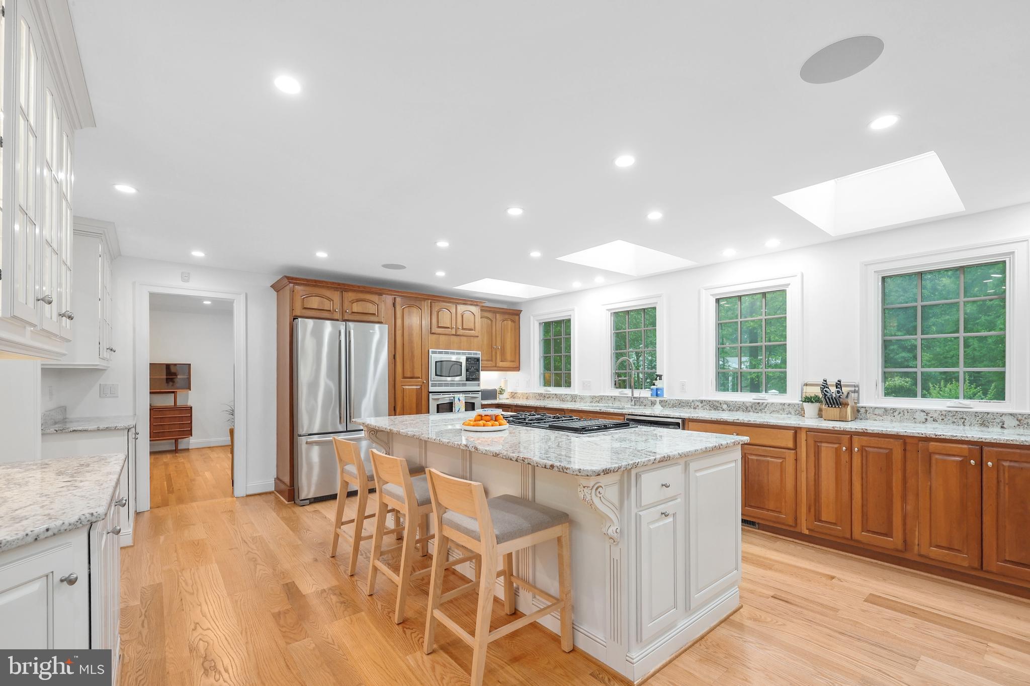 2125 RAMPART DRIVE