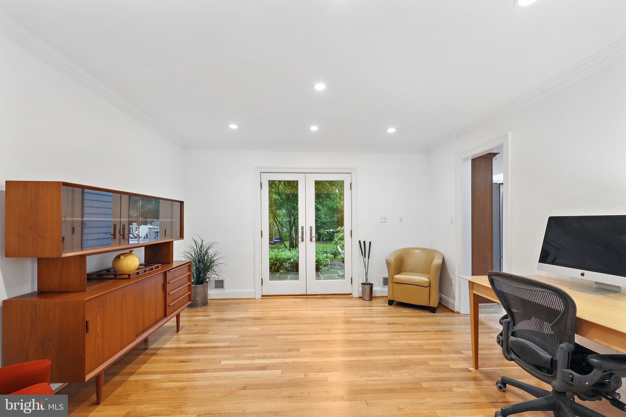 2125 RAMPART DRIVE