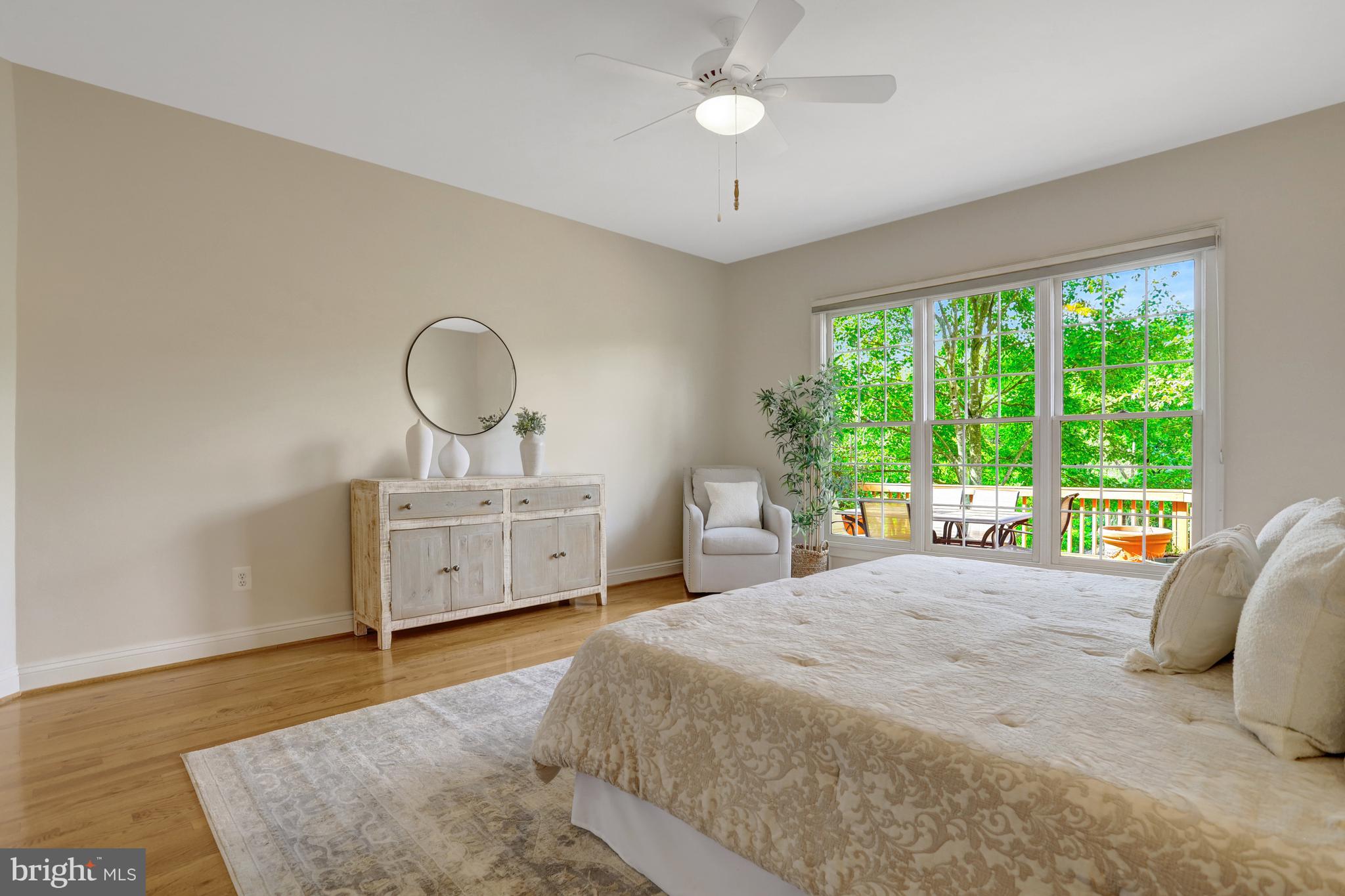 5252 WINTER VIEW DRIVE
