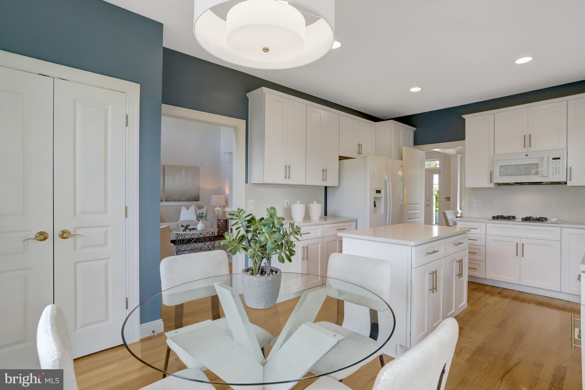 5252 WINTER VIEW DRIVE
