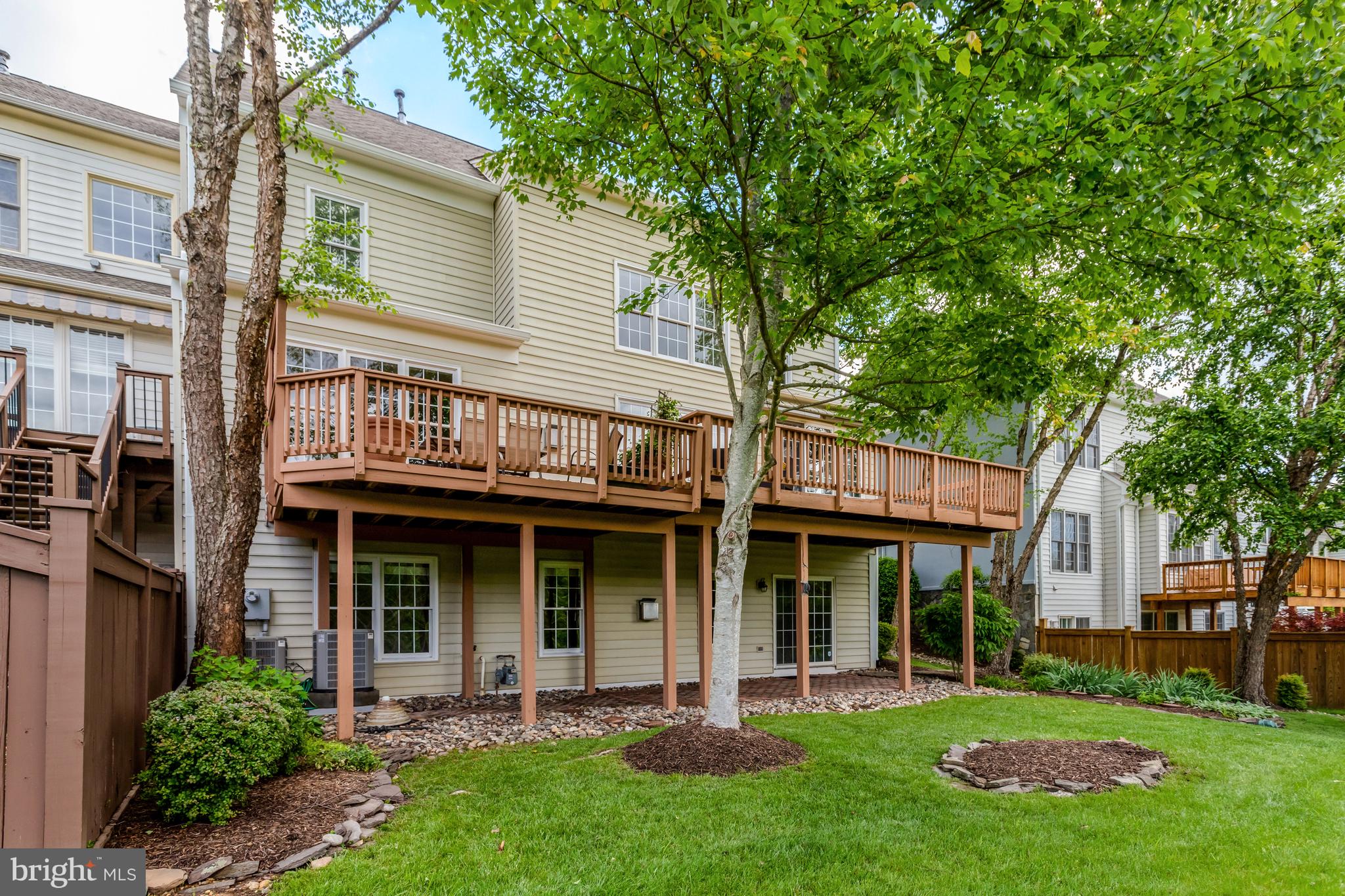 5252 WINTER VIEW DRIVE
