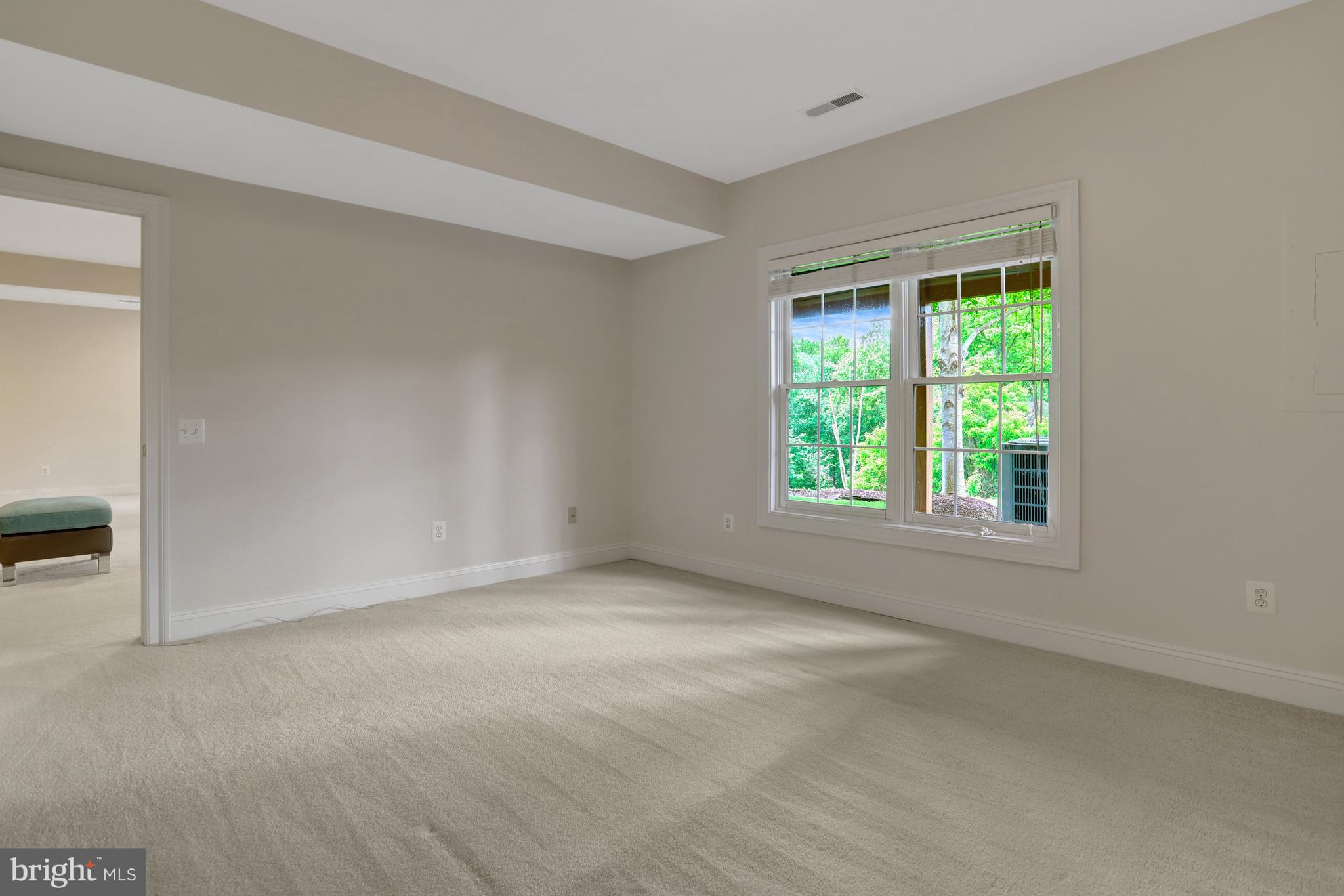 5252 WINTER VIEW DRIVE