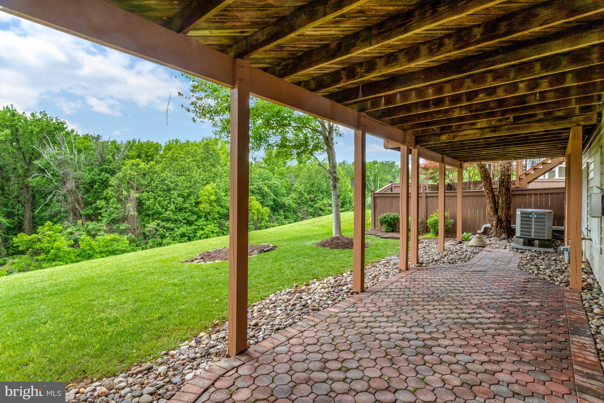 5252 WINTER VIEW DRIVE