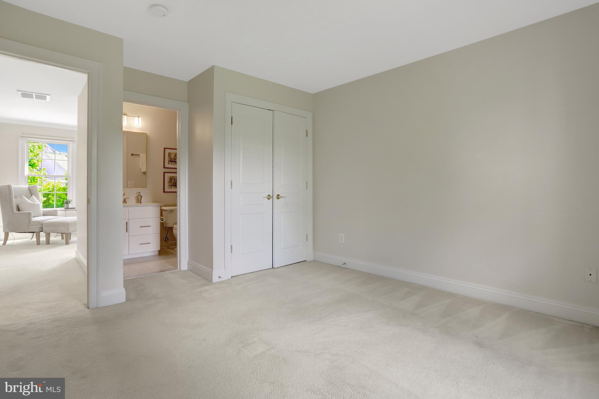 5252 WINTER VIEW DRIVE