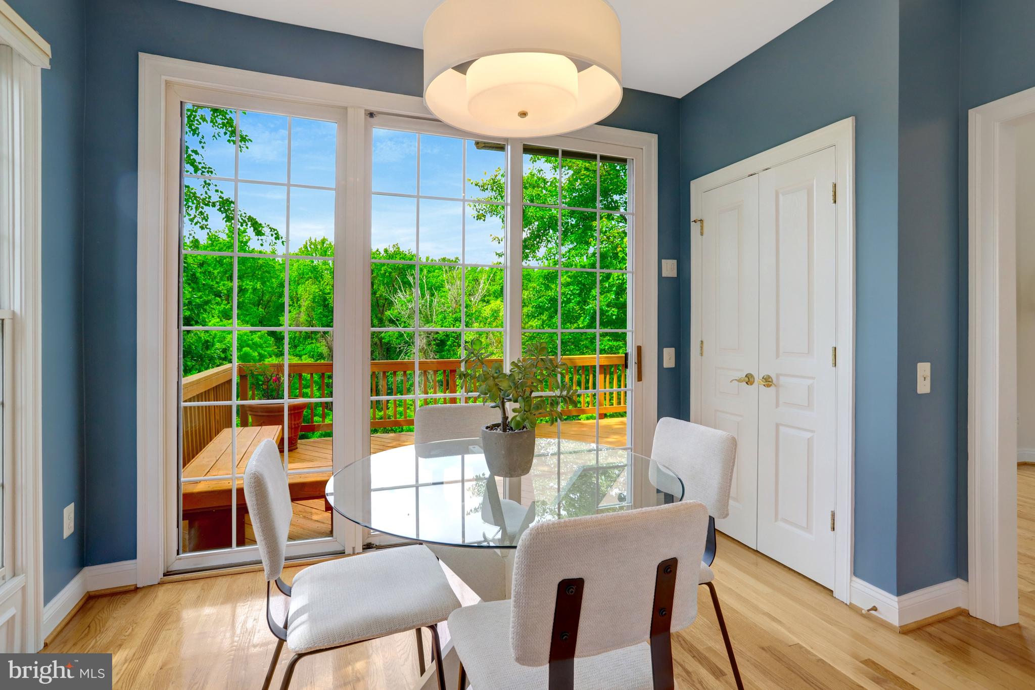 5252 WINTER VIEW DRIVE