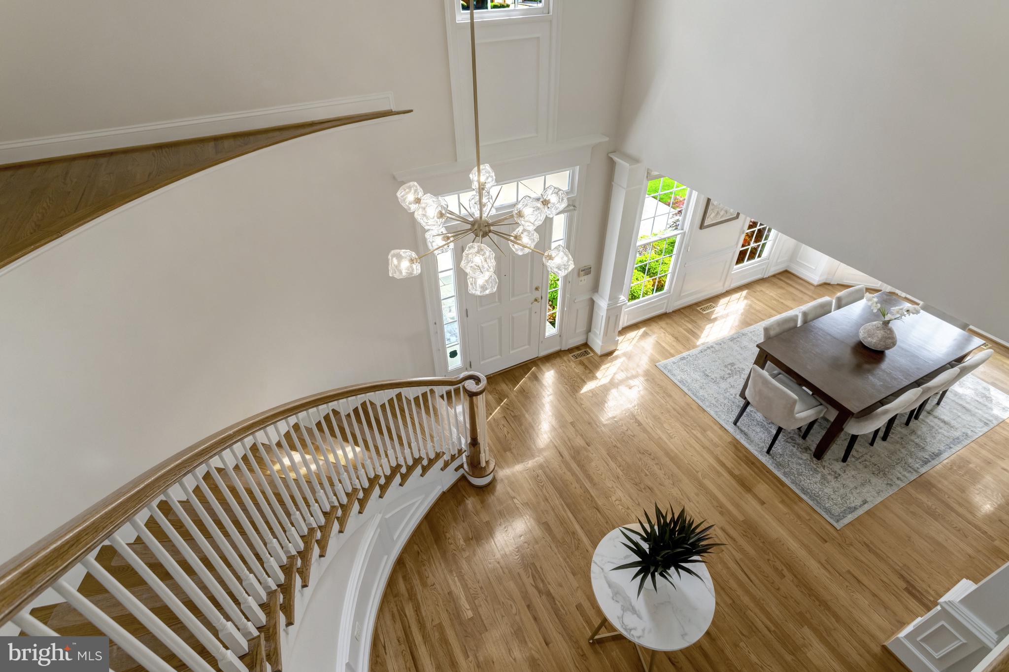 5252 WINTER VIEW DRIVE