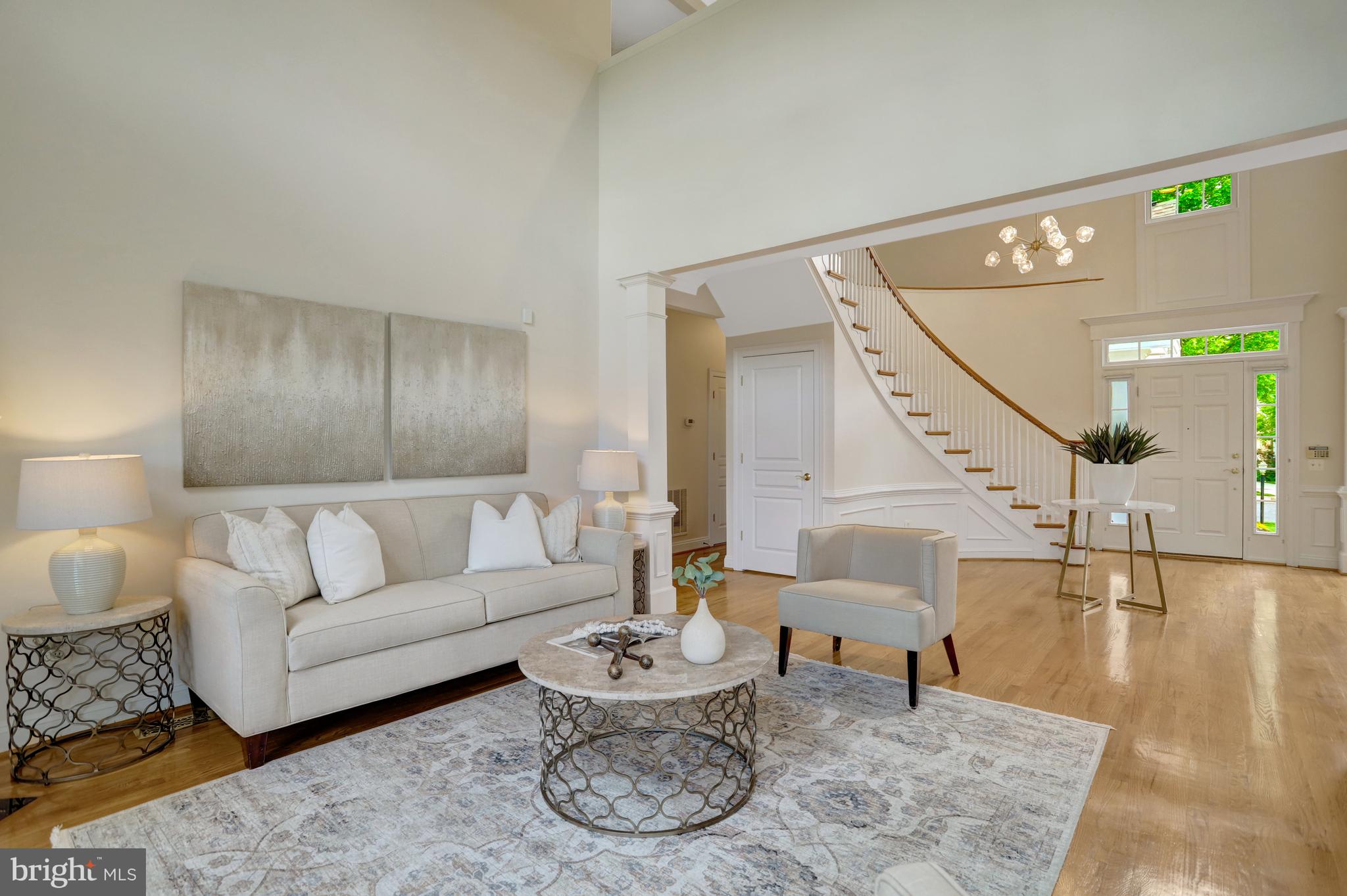 5252 WINTER VIEW DRIVE