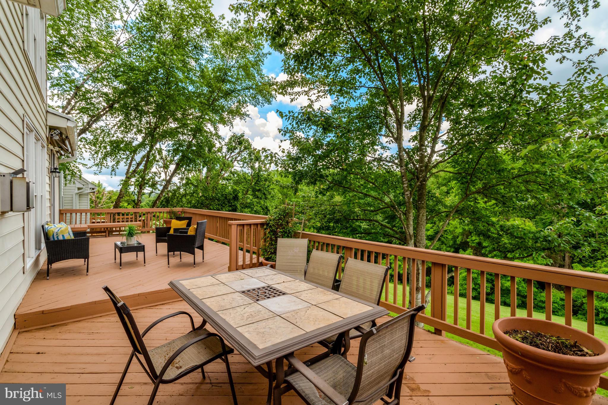 5252 WINTER VIEW DRIVE