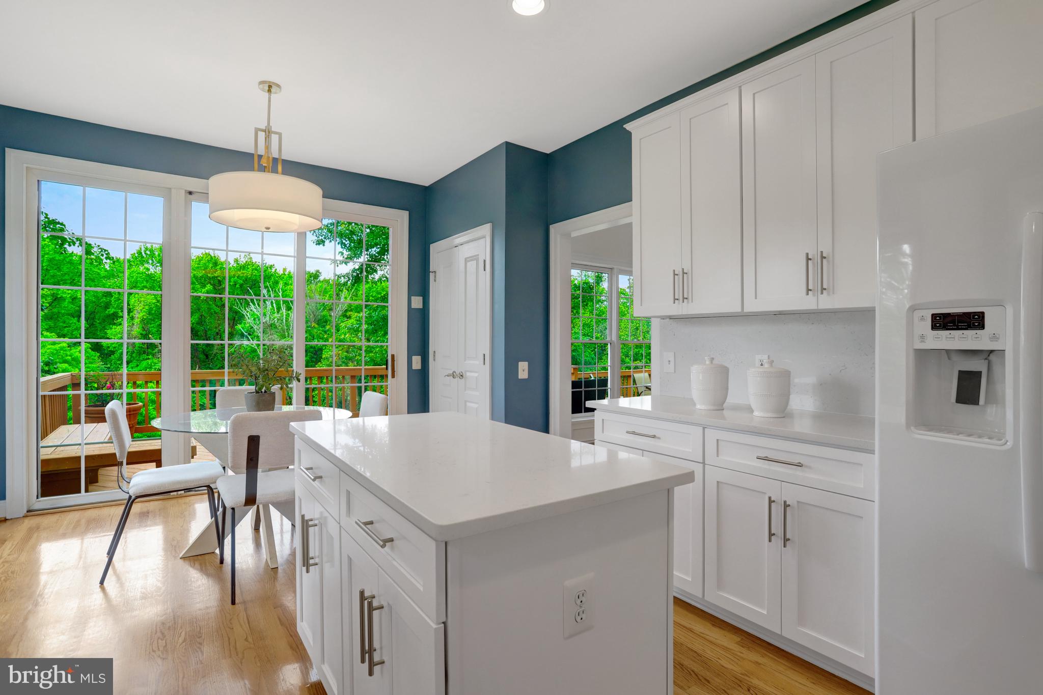 5252 WINTER VIEW DRIVE