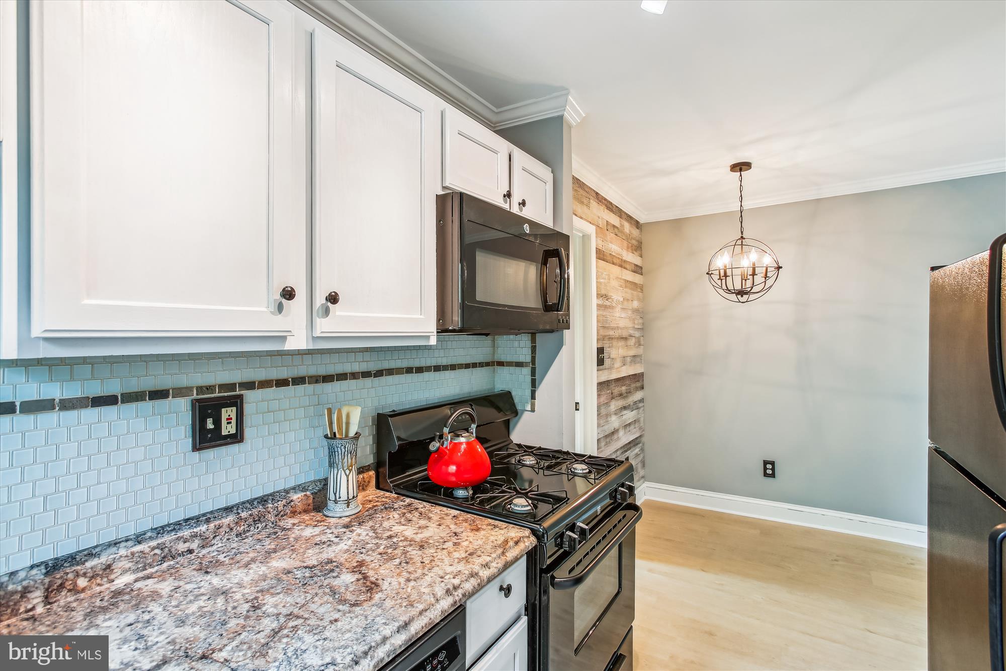 2237 FARRINGTON AVENUE 301