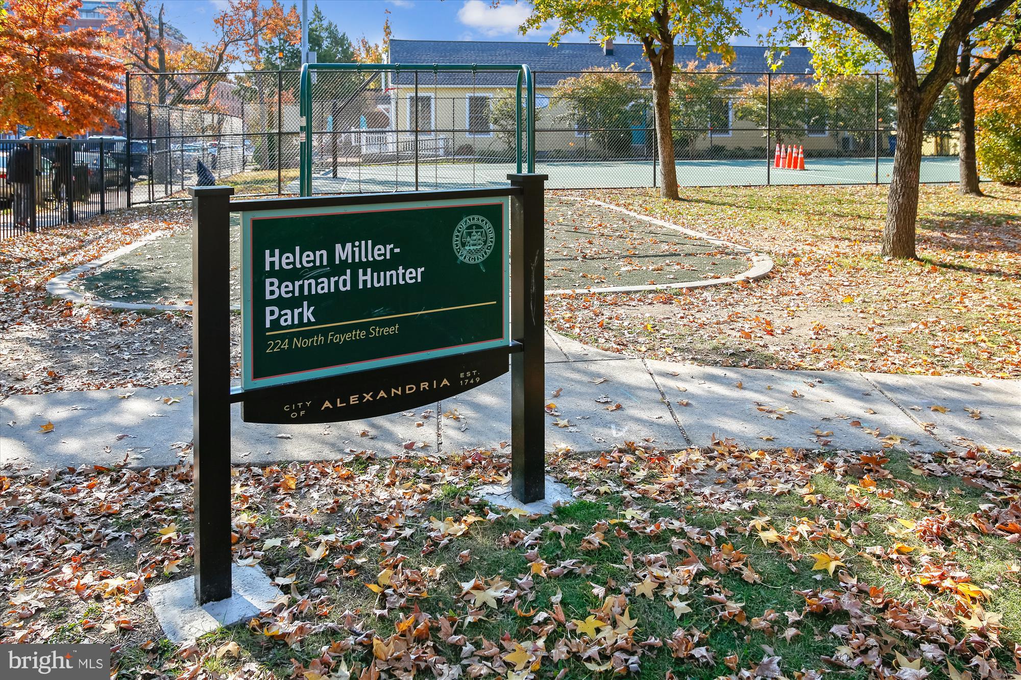 2237 FARRINGTON AVENUE 301