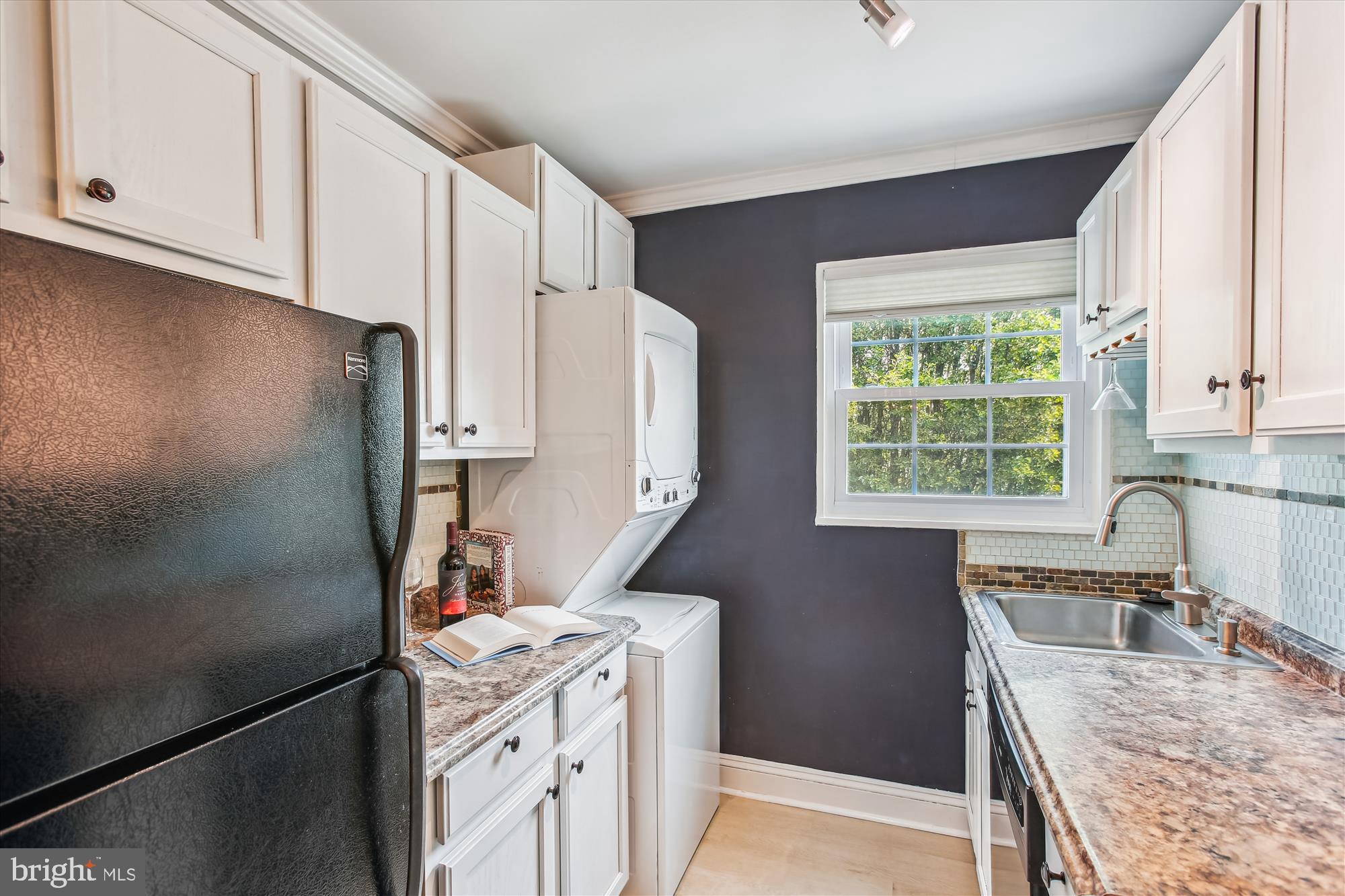 2237 FARRINGTON AVENUE 301