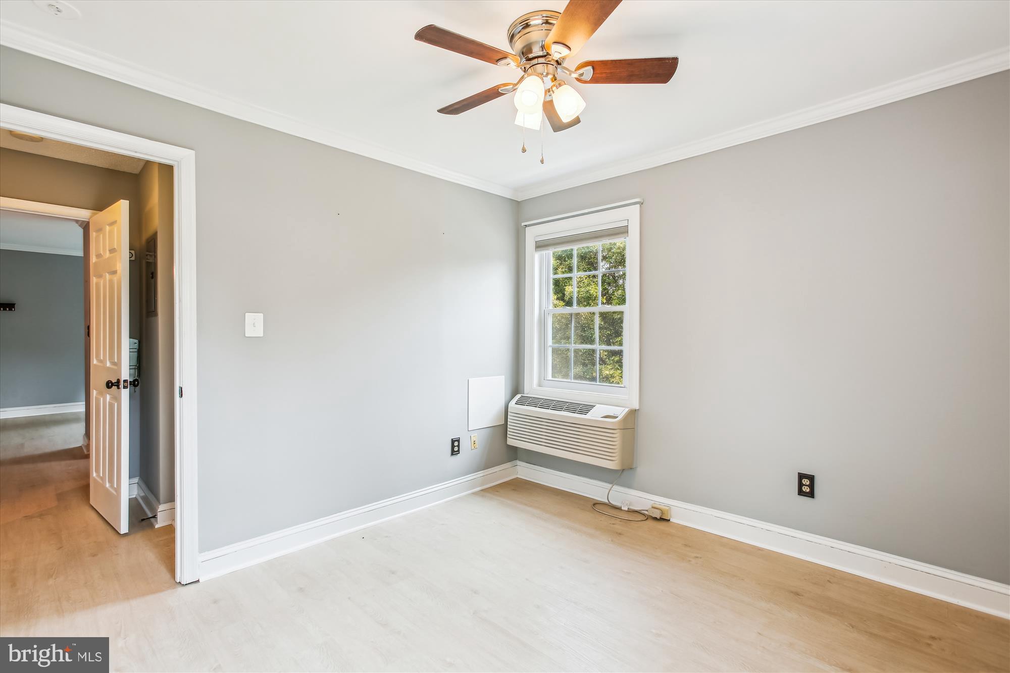 2237 FARRINGTON AVENUE 301