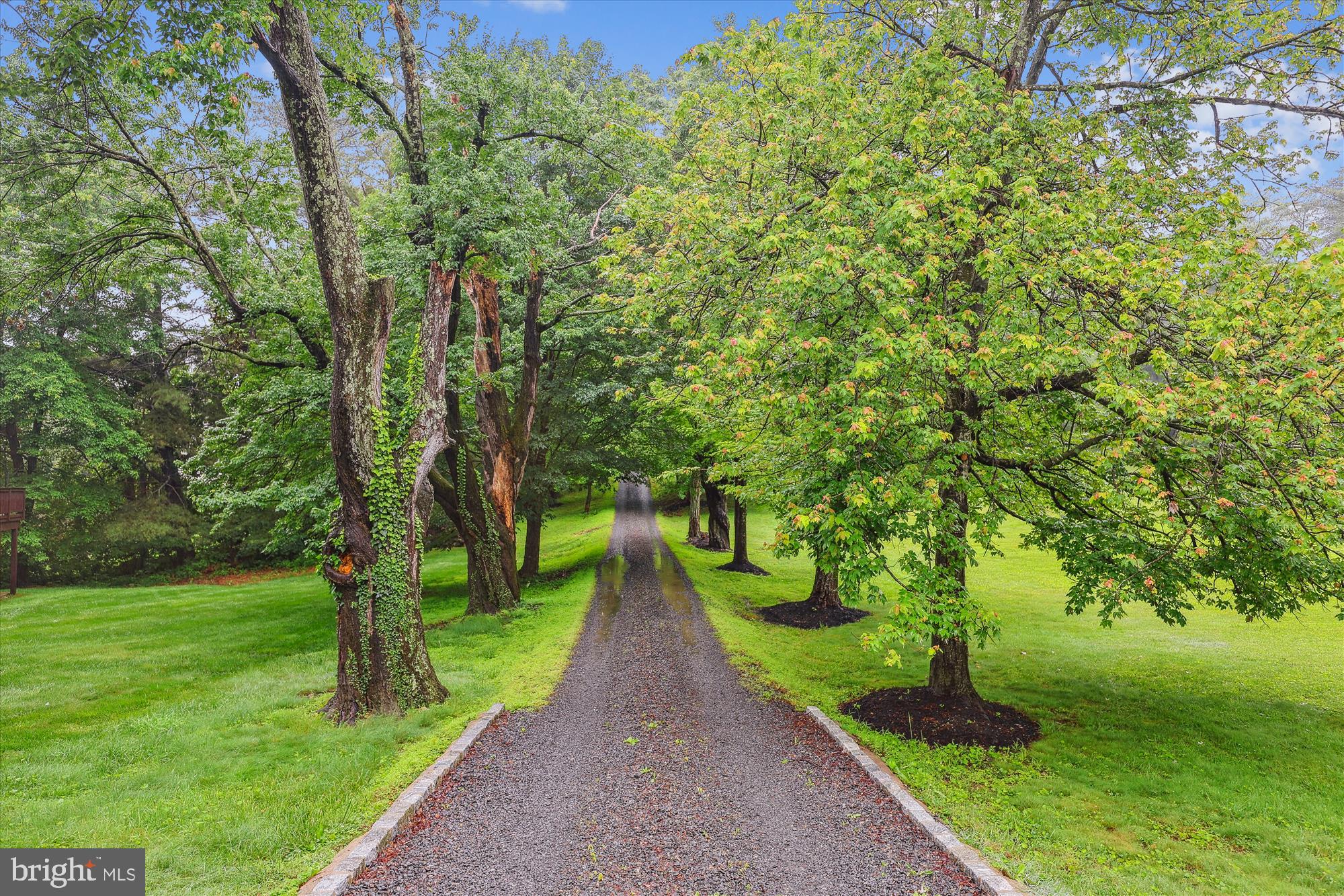 2740 HUNTER MILL ROAD