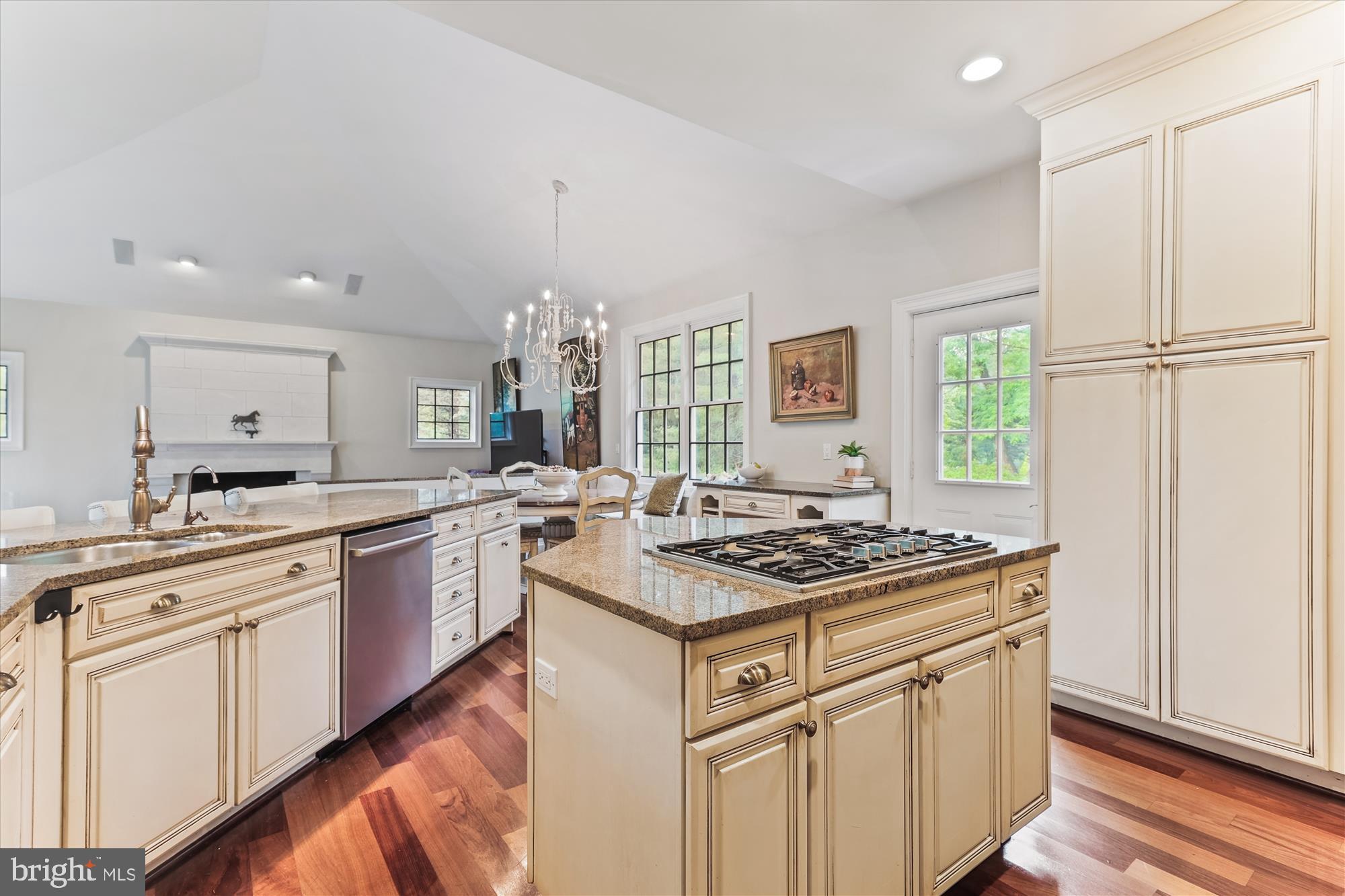 2740 HUNTER MILL ROAD