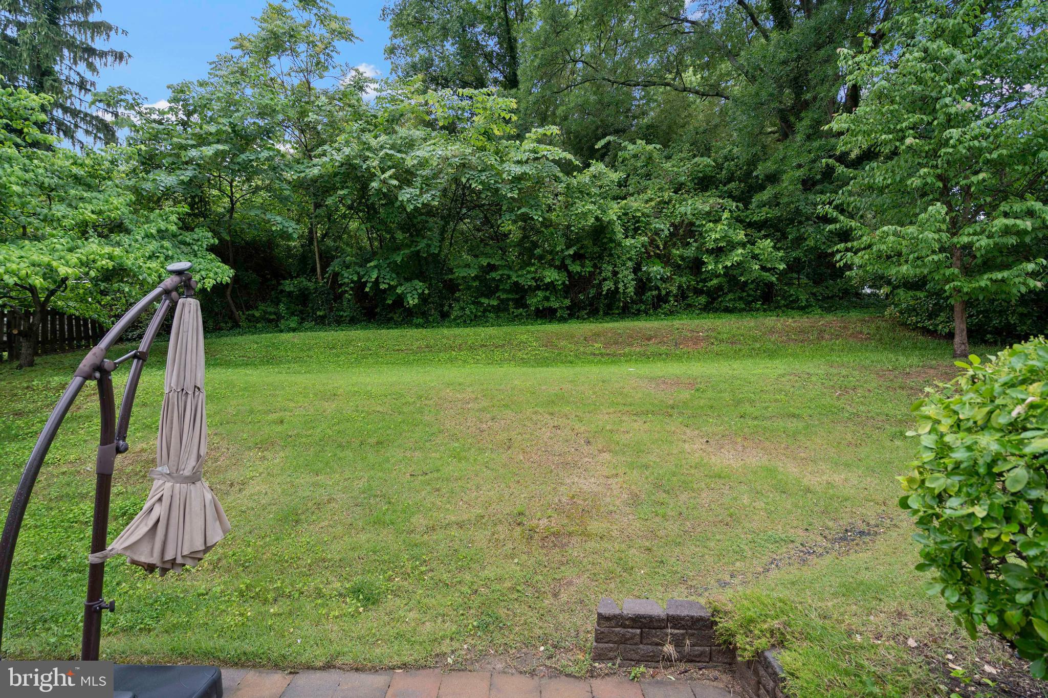 6218 THORNWOOD DRIVE