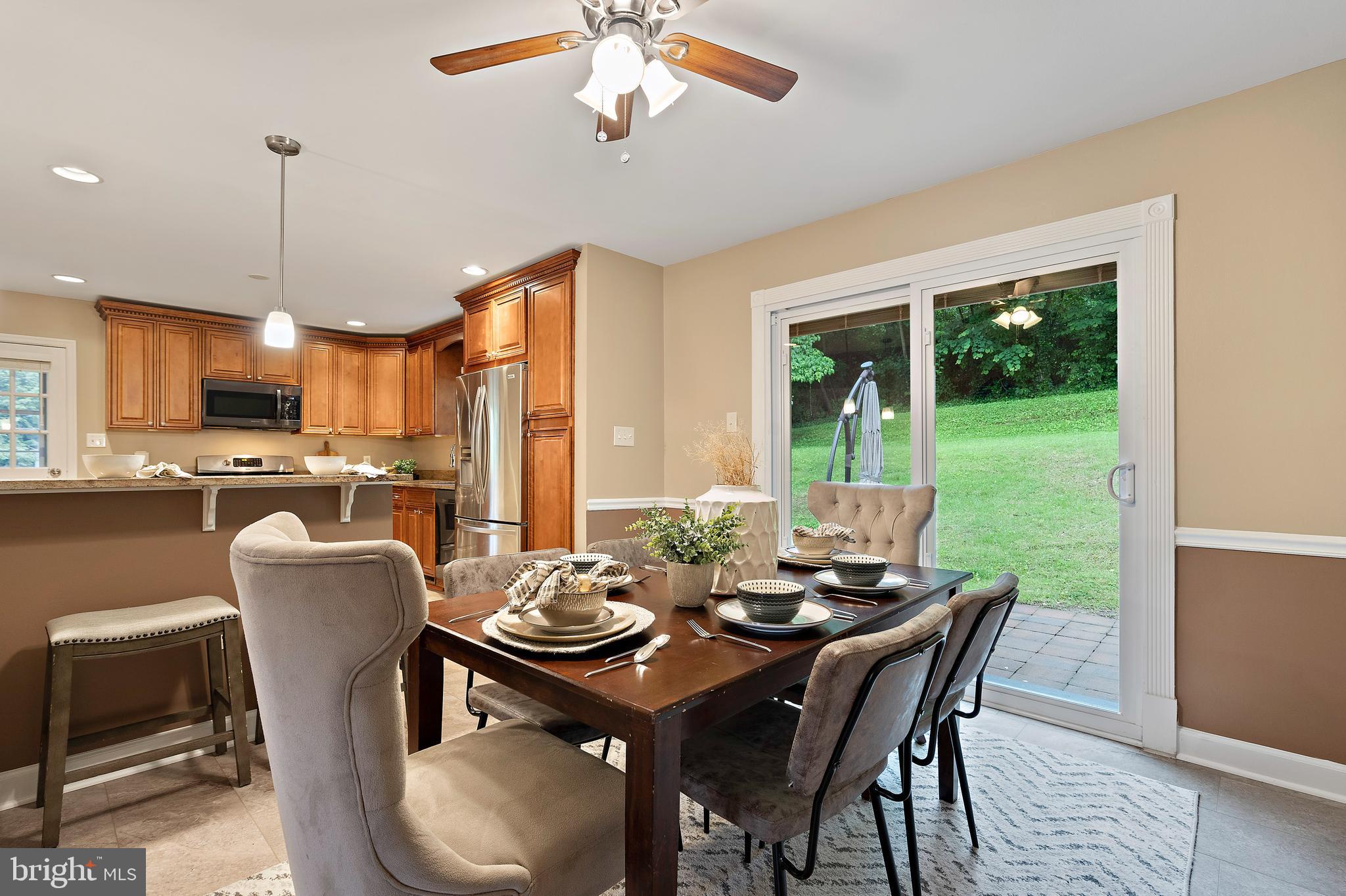 6218 THORNWOOD DRIVE