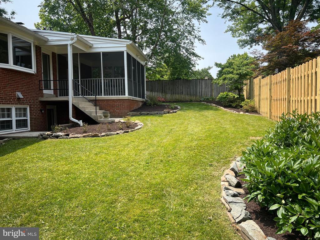 1446 COLLEEN LANE