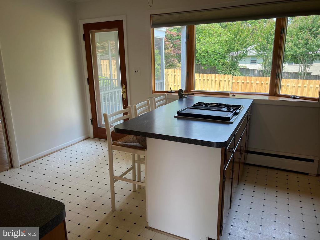 1446 COLLEEN LANE
