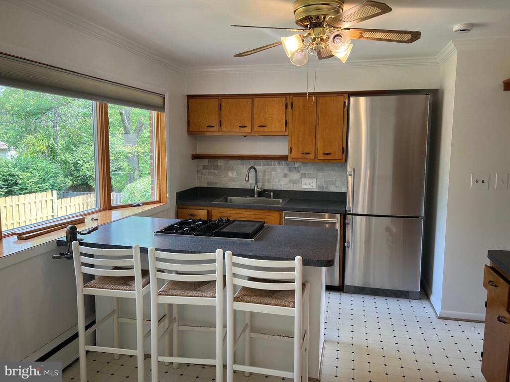 1446 COLLEEN LANE