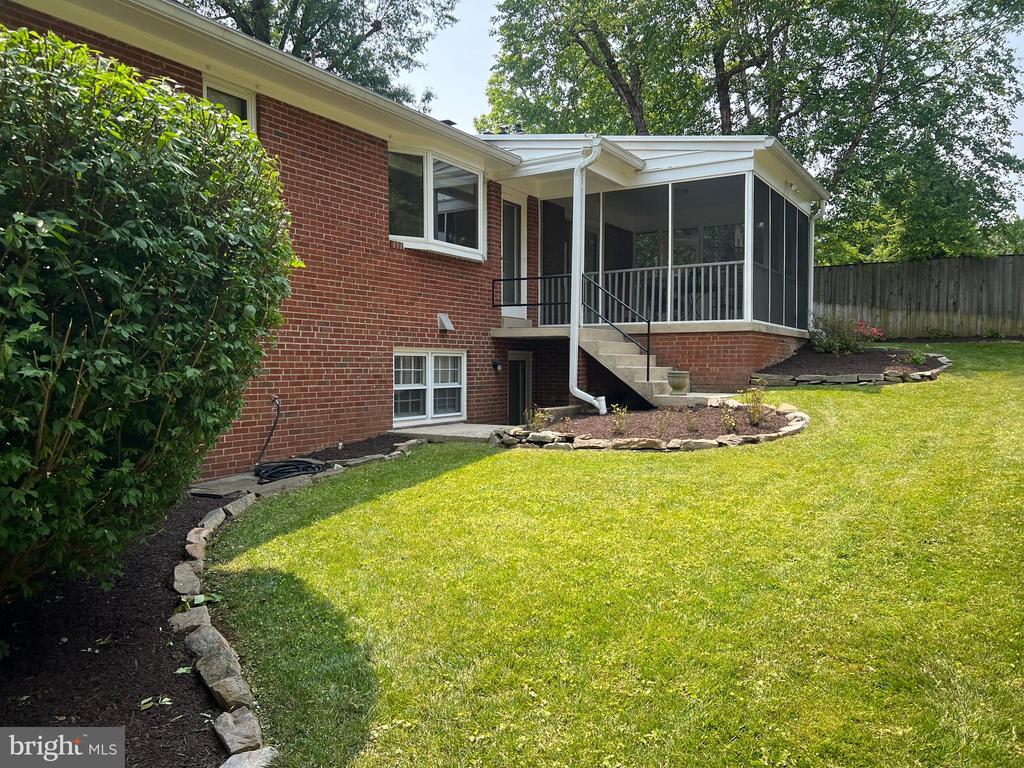 1446 COLLEEN LANE