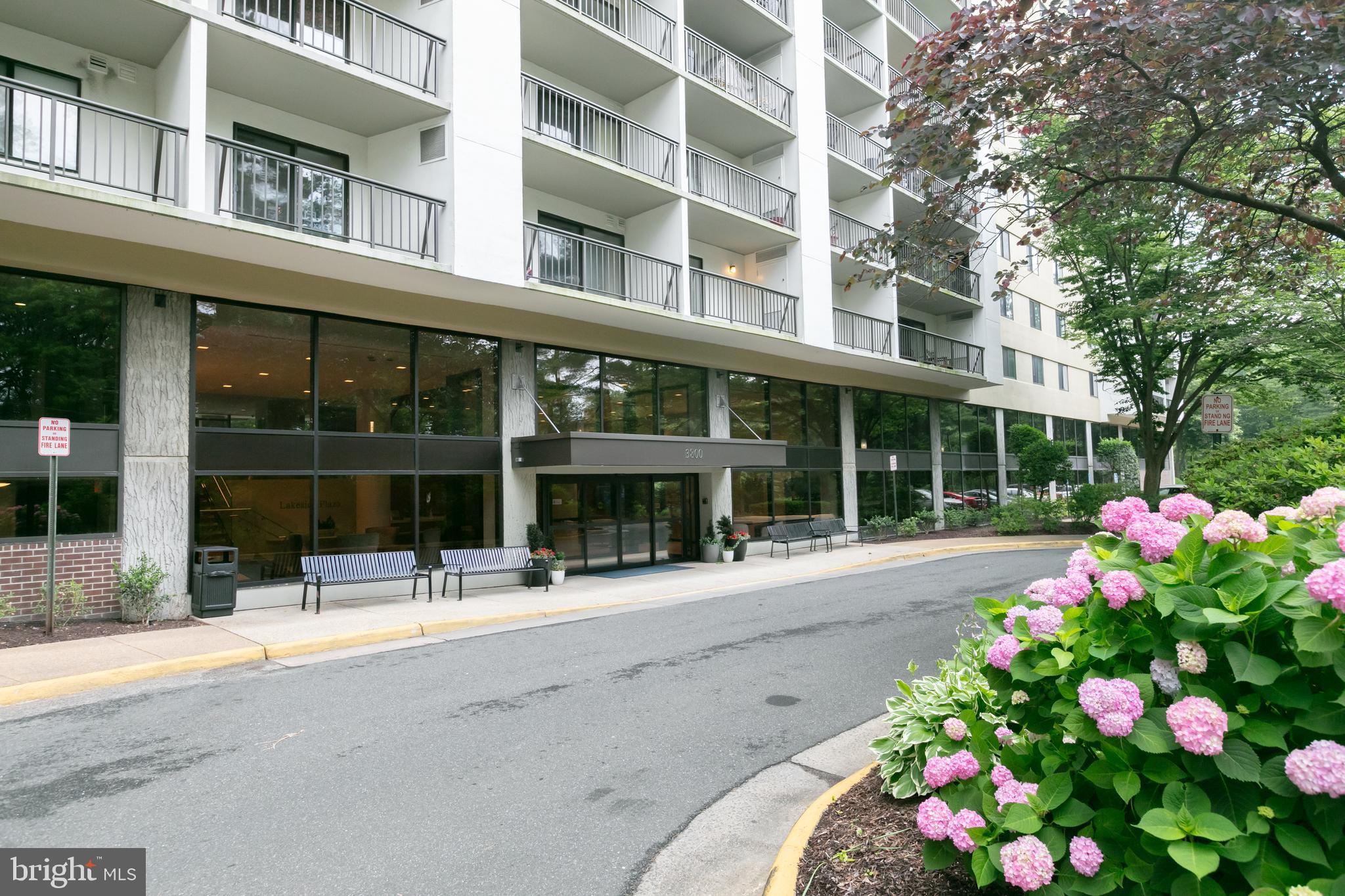 3800 POWELL LANE 802