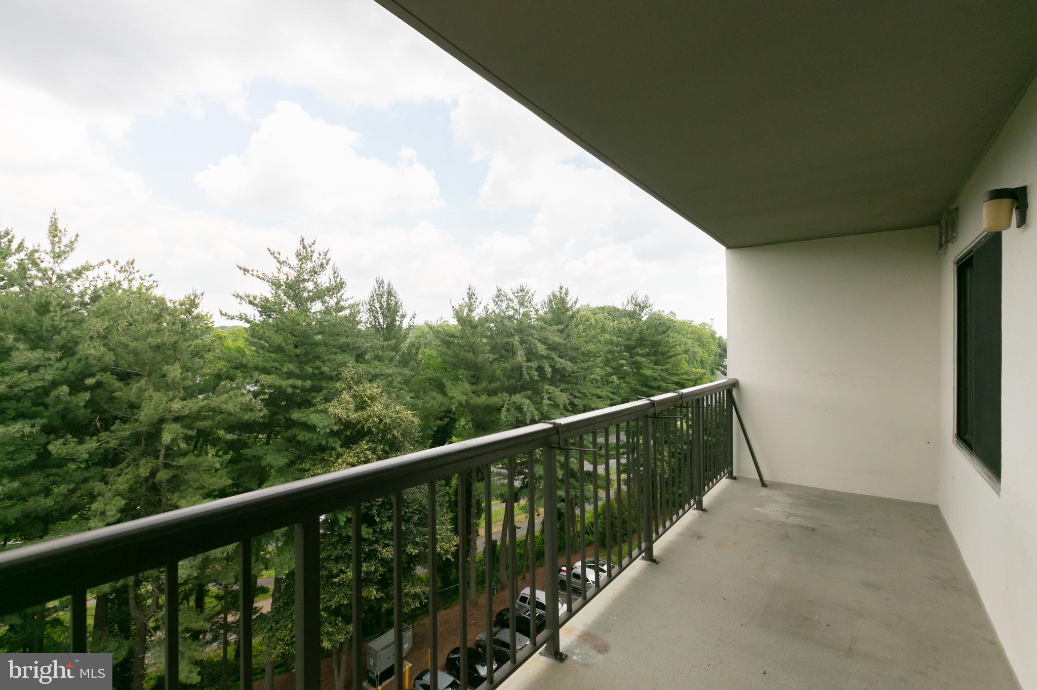 3800 POWELL LANE 802