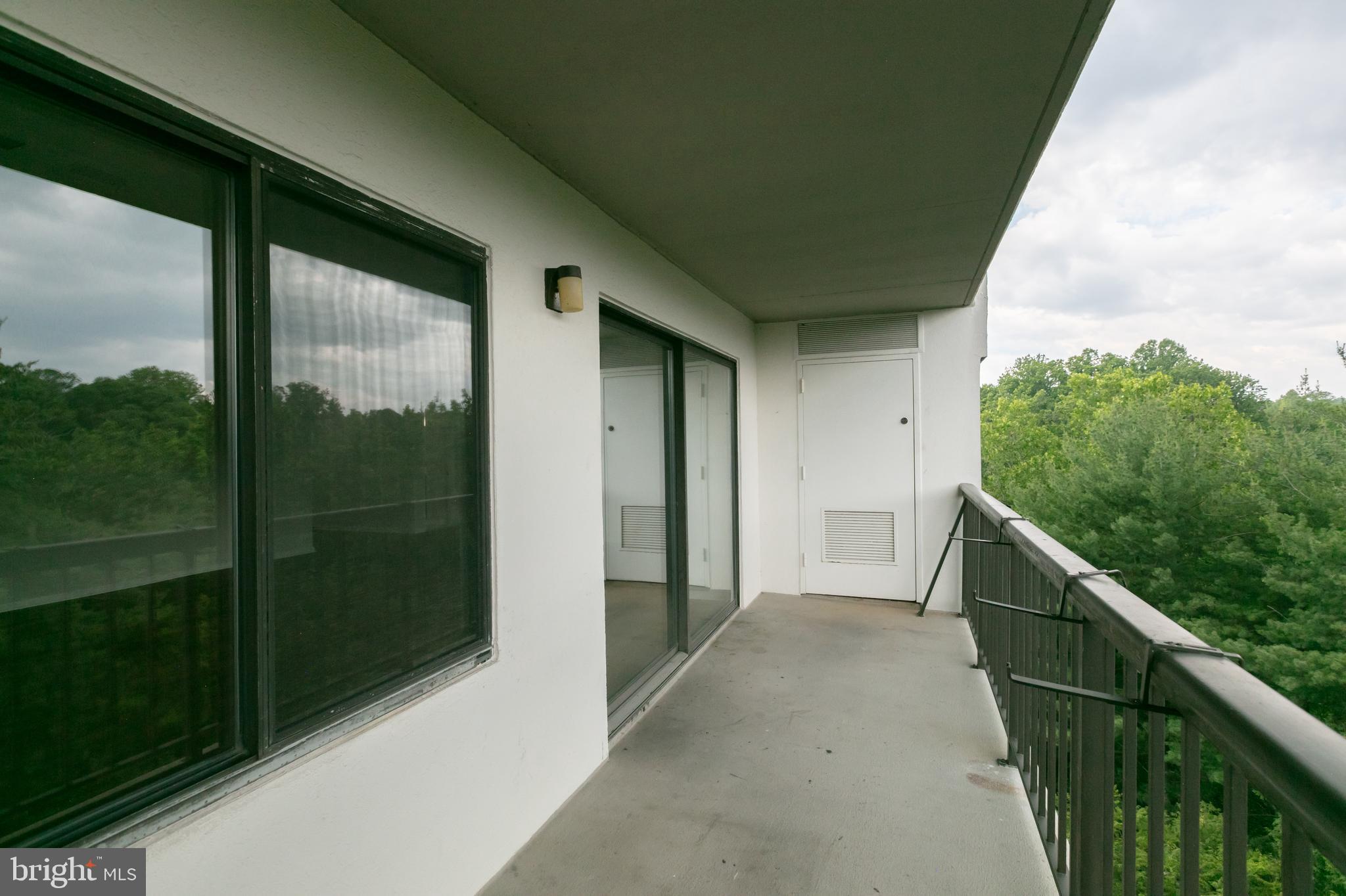 3800 POWELL LANE 802