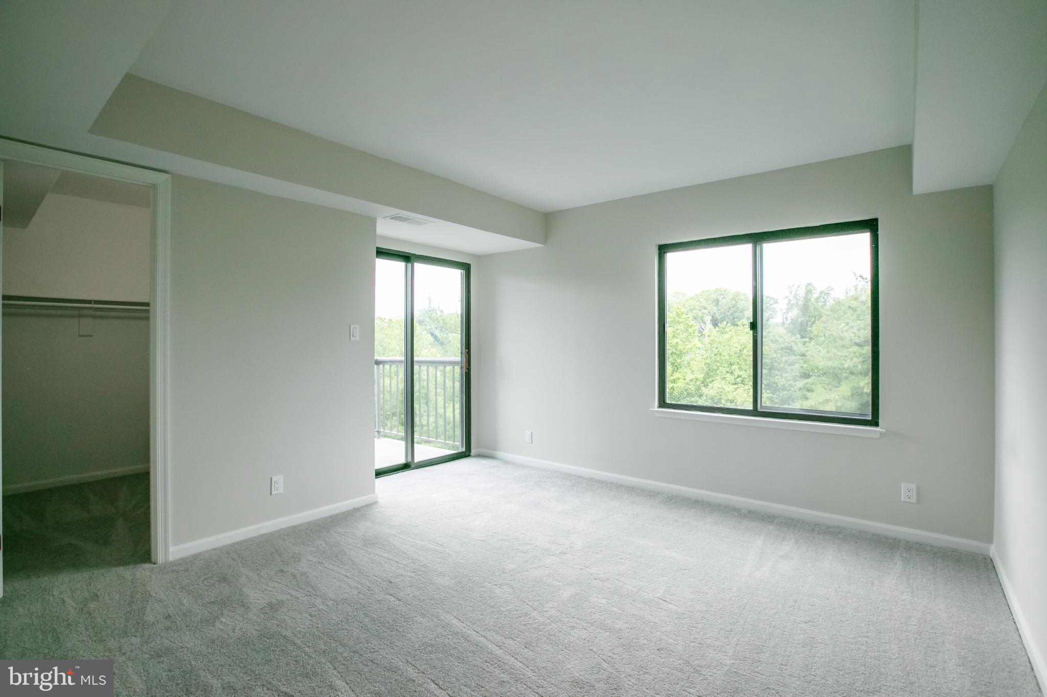 3800 POWELL LANE 802