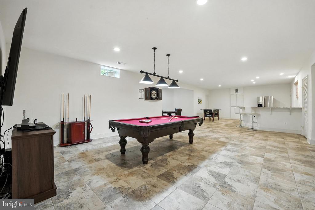 2506 COULTER LANE