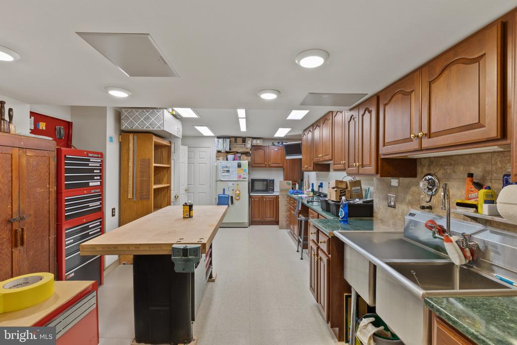 13893 WALNEY PARK DRIVE