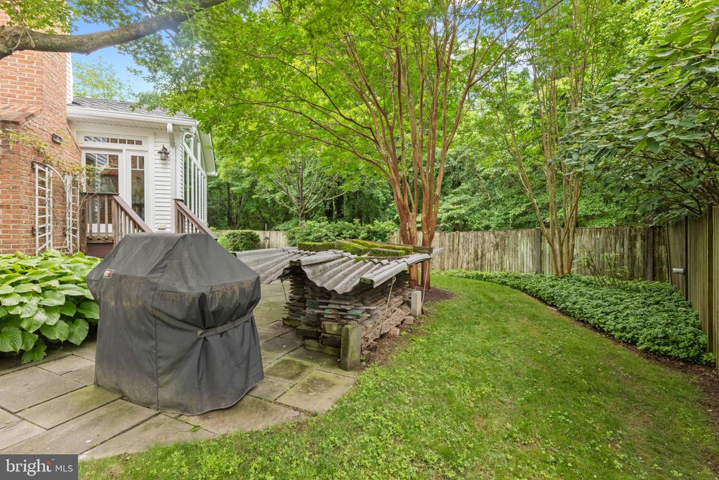 13893 WALNEY PARK DRIVE
