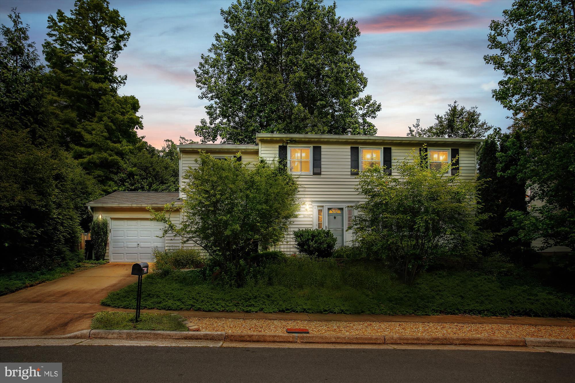 3030 STEVEN MARTIN DRIVE