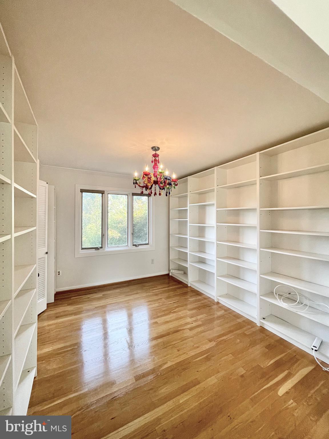 8350 ORANGE COURT