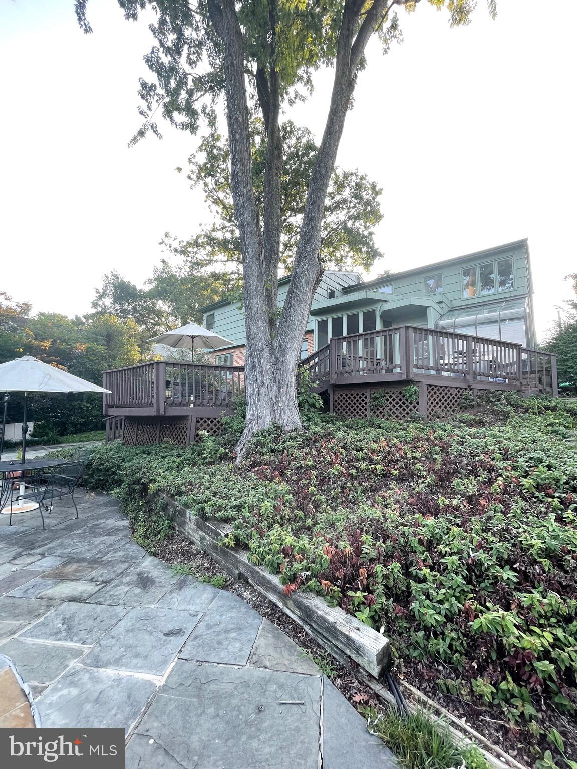 8350 ORANGE COURT
