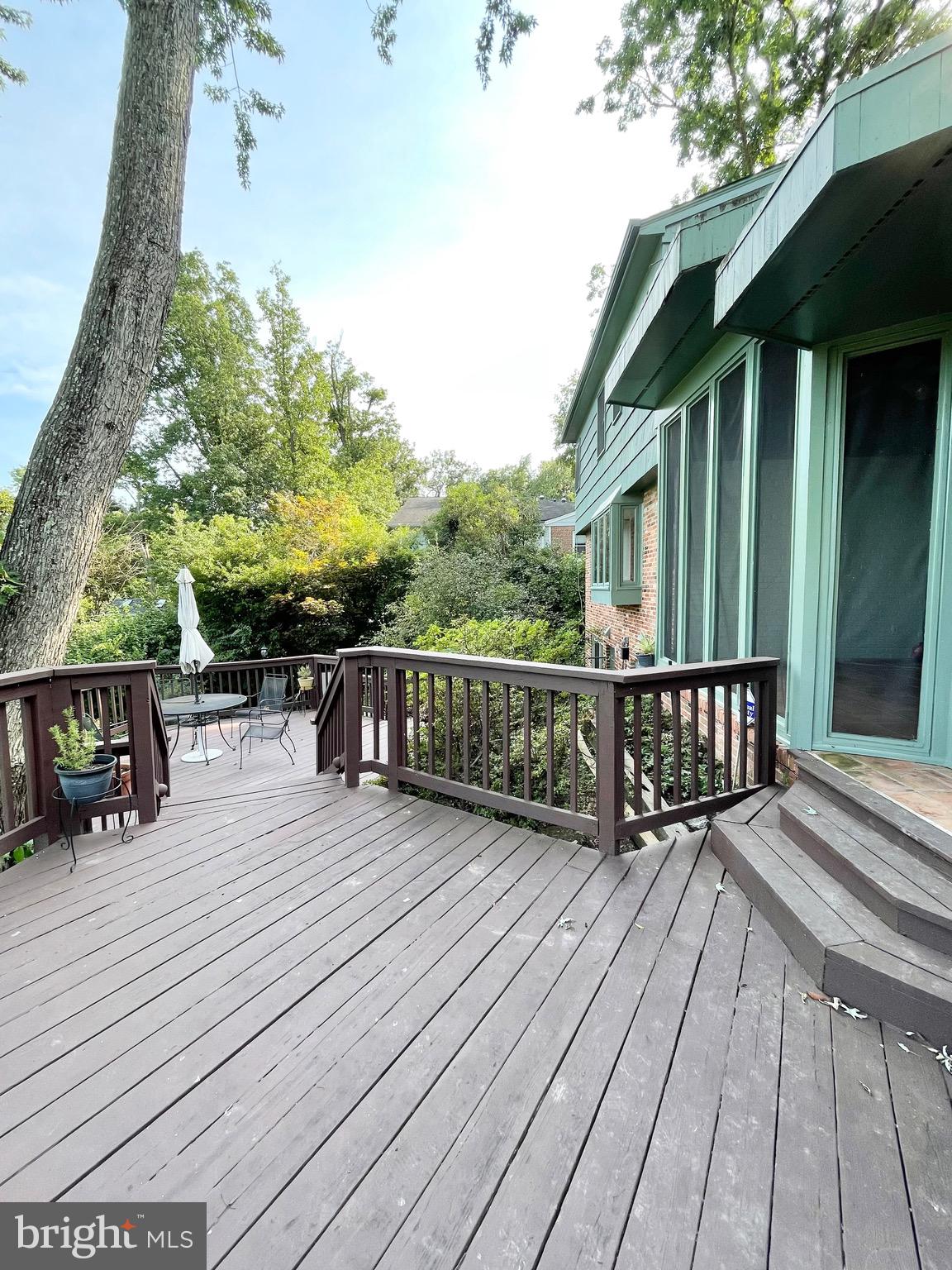 8350 ORANGE COURT