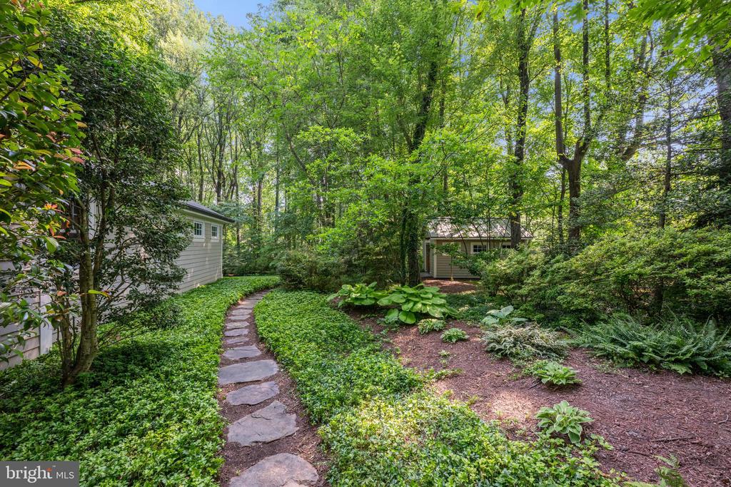 1110 KELSO ROAD
