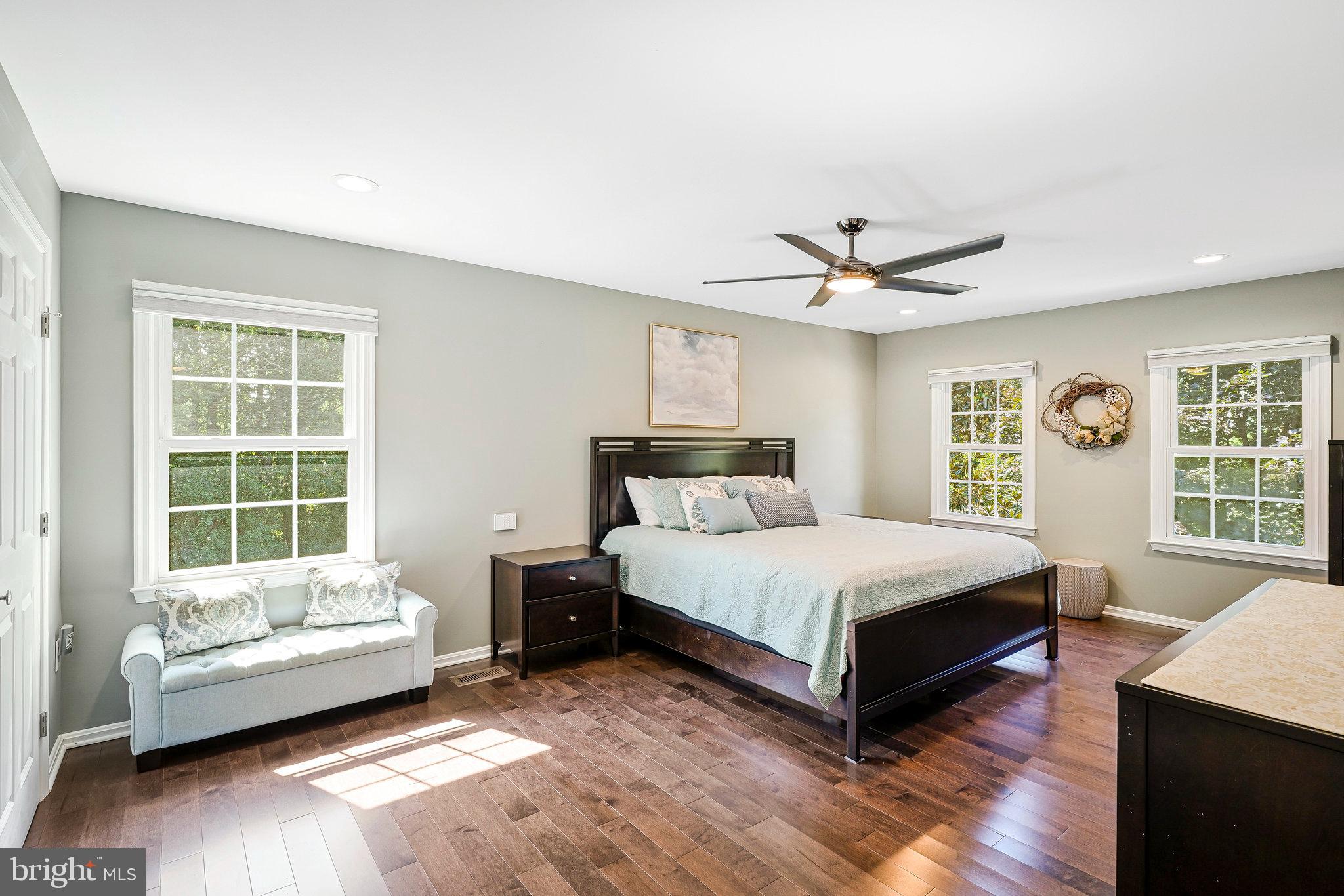 2707 EAST RIDGE COURT