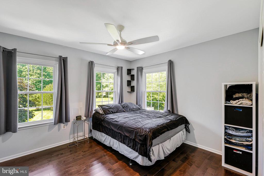 2707 EAST RIDGE COURT