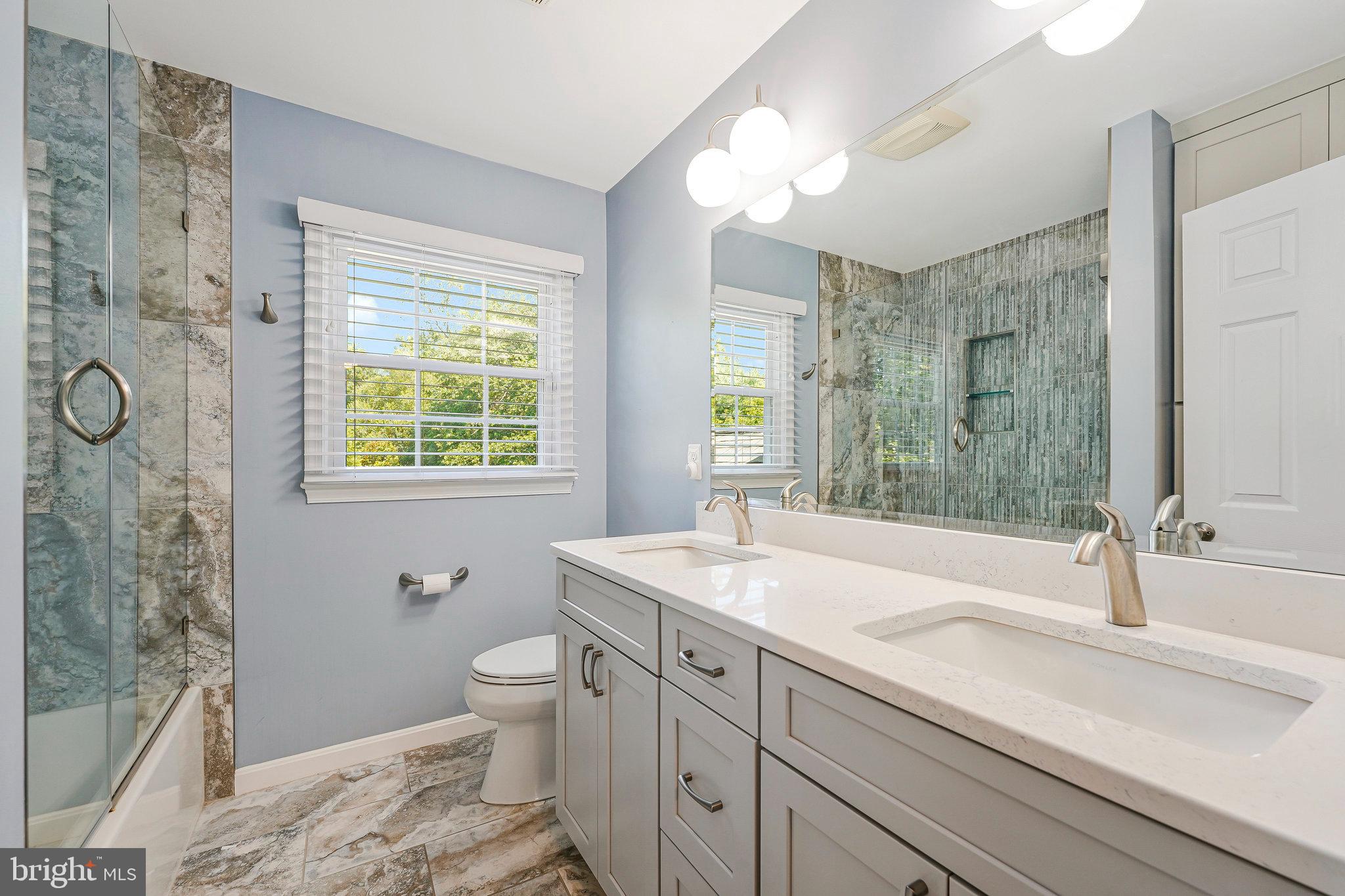2707 EAST RIDGE COURT