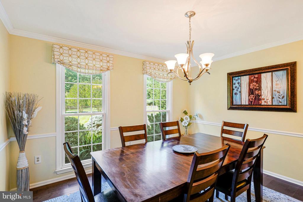 2707 EAST RIDGE COURT