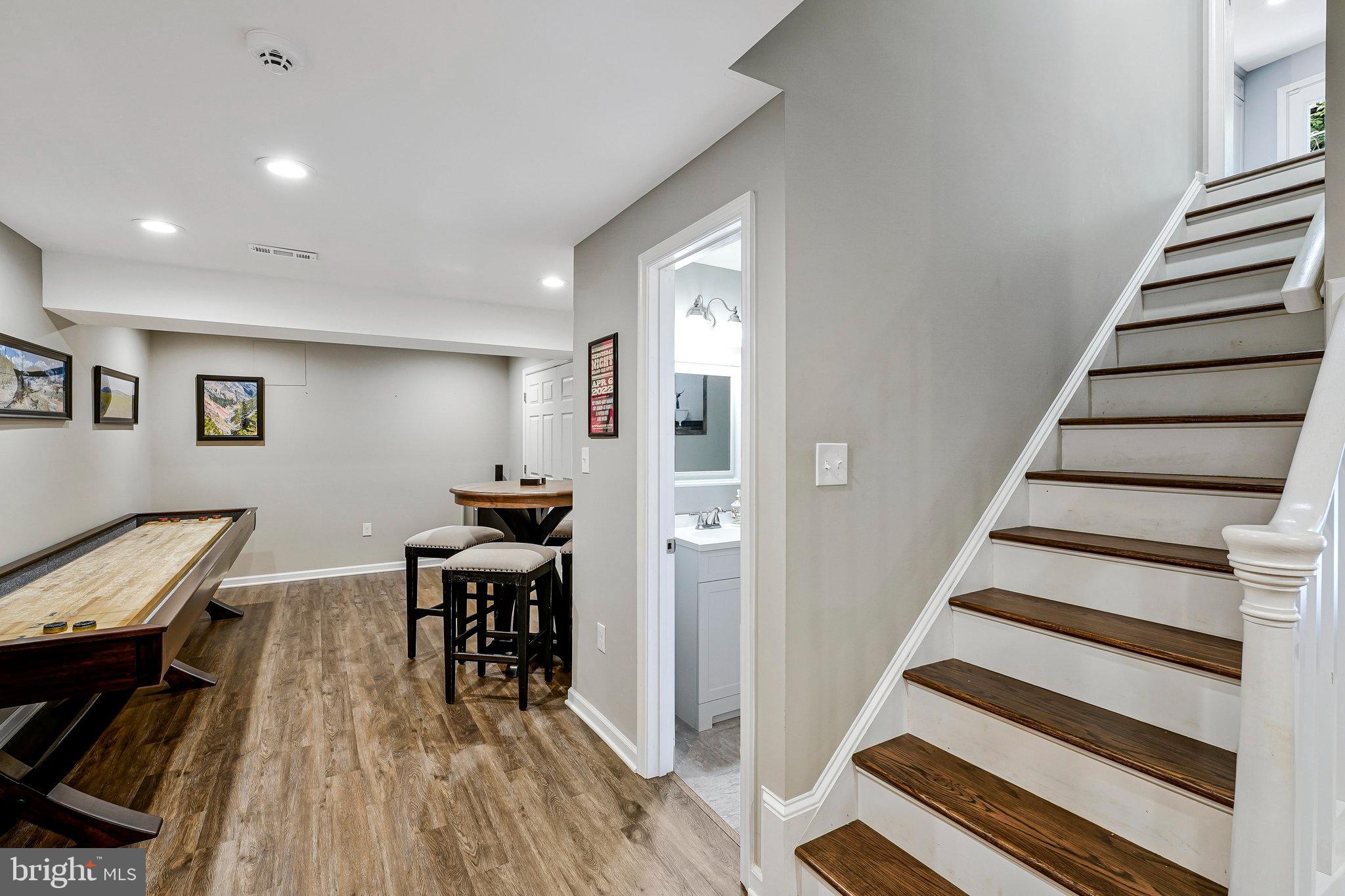 2707 EAST RIDGE COURT
