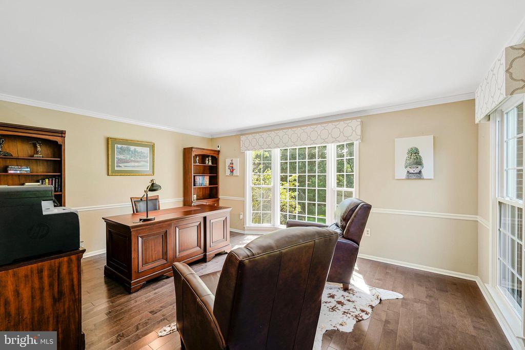 2707 EAST RIDGE COURT