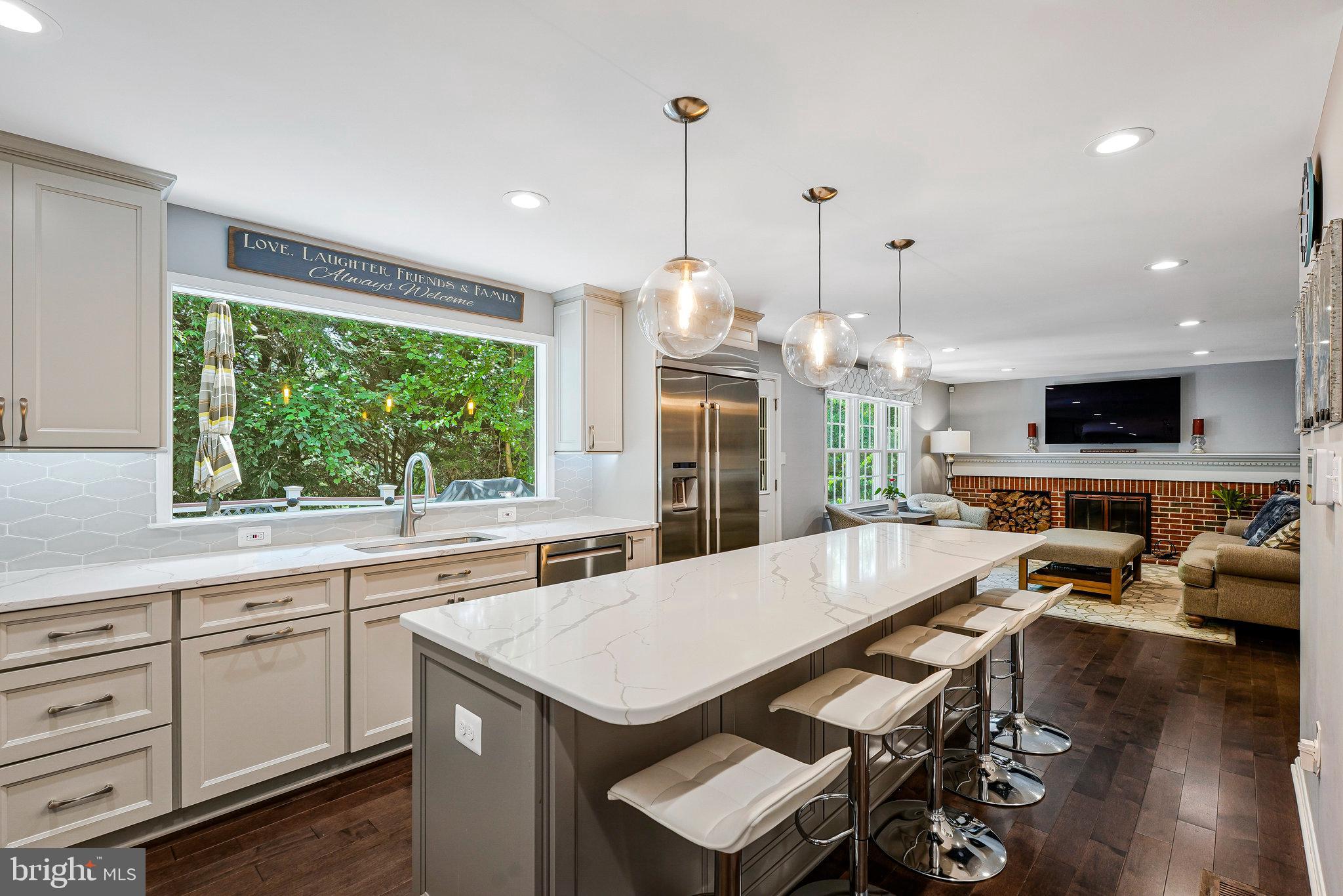 2707 EAST RIDGE COURT