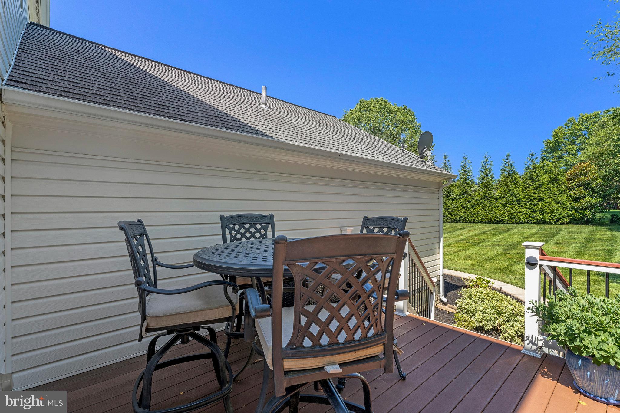 2707 EAST RIDGE COURT