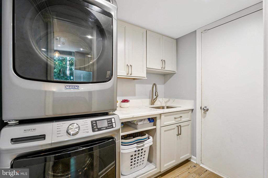 2707 EAST RIDGE COURT