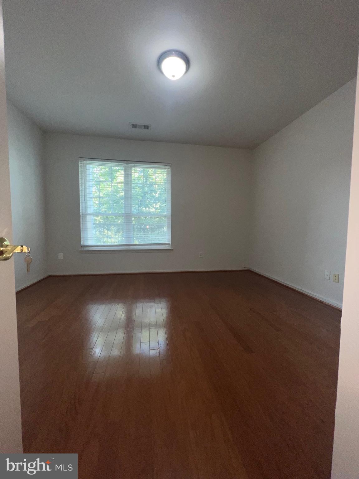 1521 SPRING GATE DRIVE 10308